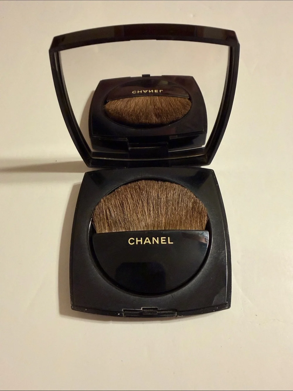 Chanel Les Beiges Healthy Glow Multi Color Powder, Trio of Shades, SPF15